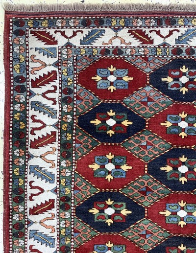 27155764c - Kazak-Motiv, Pakistan, Enden 20.Jhd, Wolle auf Wolle, ca. 204 x 187 cm, EHZ: 2 ...