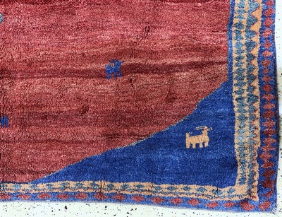 27155766a - Gabbeh, Persien, Ende 20.Jhd, Wolle auf Wolle, ca. 344 x 240 cm, EHZ: 2 Schätzpreis: ...
