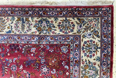 27155772f - Keschan alt, Persien, Mitte 20.Jhd, Wolle auf Baumwolle, ca. 400 x 270 cm, Mottenfraß, ...