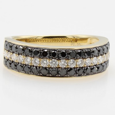 27155788a - Ring mit Diamanten und Brillanten, GG 585/000, 19 Brill. zus. ca. 0.33 ct feines ...