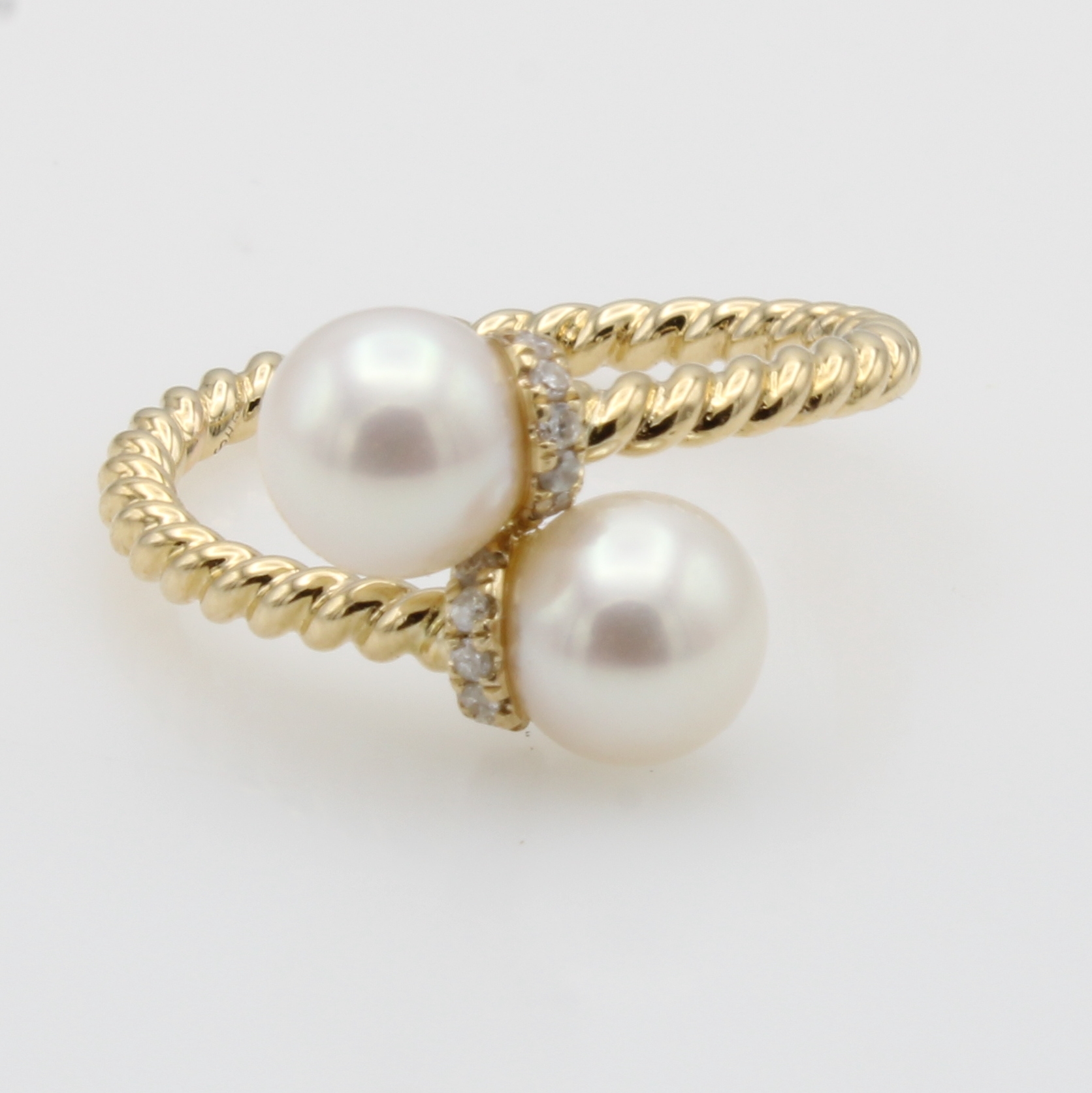 Image 27155807 - Ring mit Brillanten und Süßwasserzuchtperlen, GG 585/000, 2 Perlen v. weißem ...