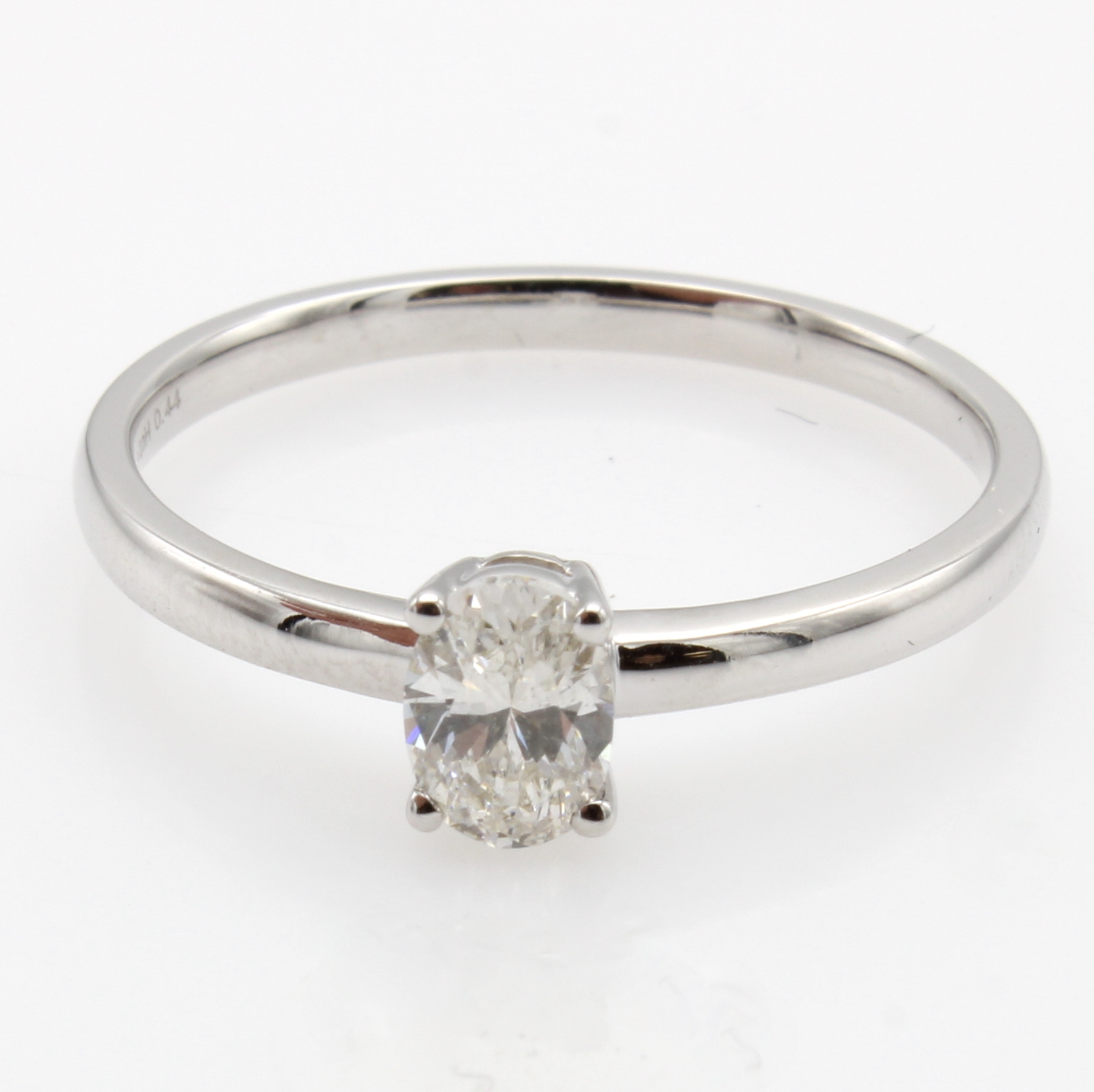 Image 27155813 - Ring mit Diamant, WG 750/000, ovaler Diam. ca. 0.44 ct l.get.Weiß/si1, RW ca. 55 ...