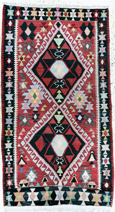 Image Bakhtiar Kilim, Persia, mid-20th century, woolon cotton, approx. 245 x 135 cm, in need of ...