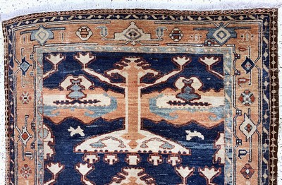 27155822a - Azeri alt, Persien, Mitte 20.Jhd, Wolle aufBaumwolle, ca. 360 x 160 cm, EHZ: 2 ...