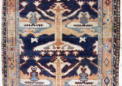 27155822b - Azeri alt, Persien, Mitte 20.Jhd, Wolle aufBaumwolle, ca. 360 x 160 cm, EHZ: 2 ...