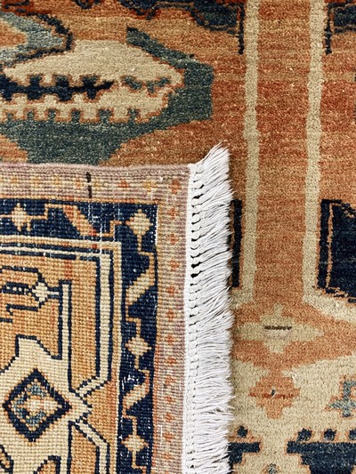27155822f - Azeri alt, Persien, Mitte 20.Jhd, Wolle aufBaumwolle, ca. 360 x 160 cm, EHZ: 2 ...