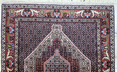 27155823b - Senneh, Persien, Ende 20.Jhd, Wolle auf Baumwolle, ca. 145 x 123 cm, EHZ:(nahezu ...