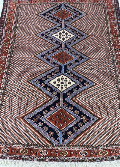 27155824d - Ghochan, Persien, Mitte 20.Jhd, Wolle auf Wolle, ca. 175 x 142 cm, EHZ: 2 Schätzpreis: ...
