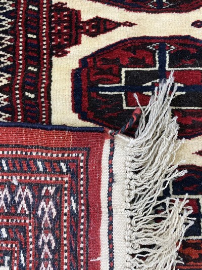 27155841f - Torkmen, Persien, Mitte 20.Jhd, Wolle auf Wolle, ca. 225 x 155 cm, EHZ: 2, (wellig). ...