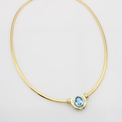 27156393a - Collier mit Blautopas und Diamanten, GG 750/000, ovaler Blautopas (beh.), Diam. im ...