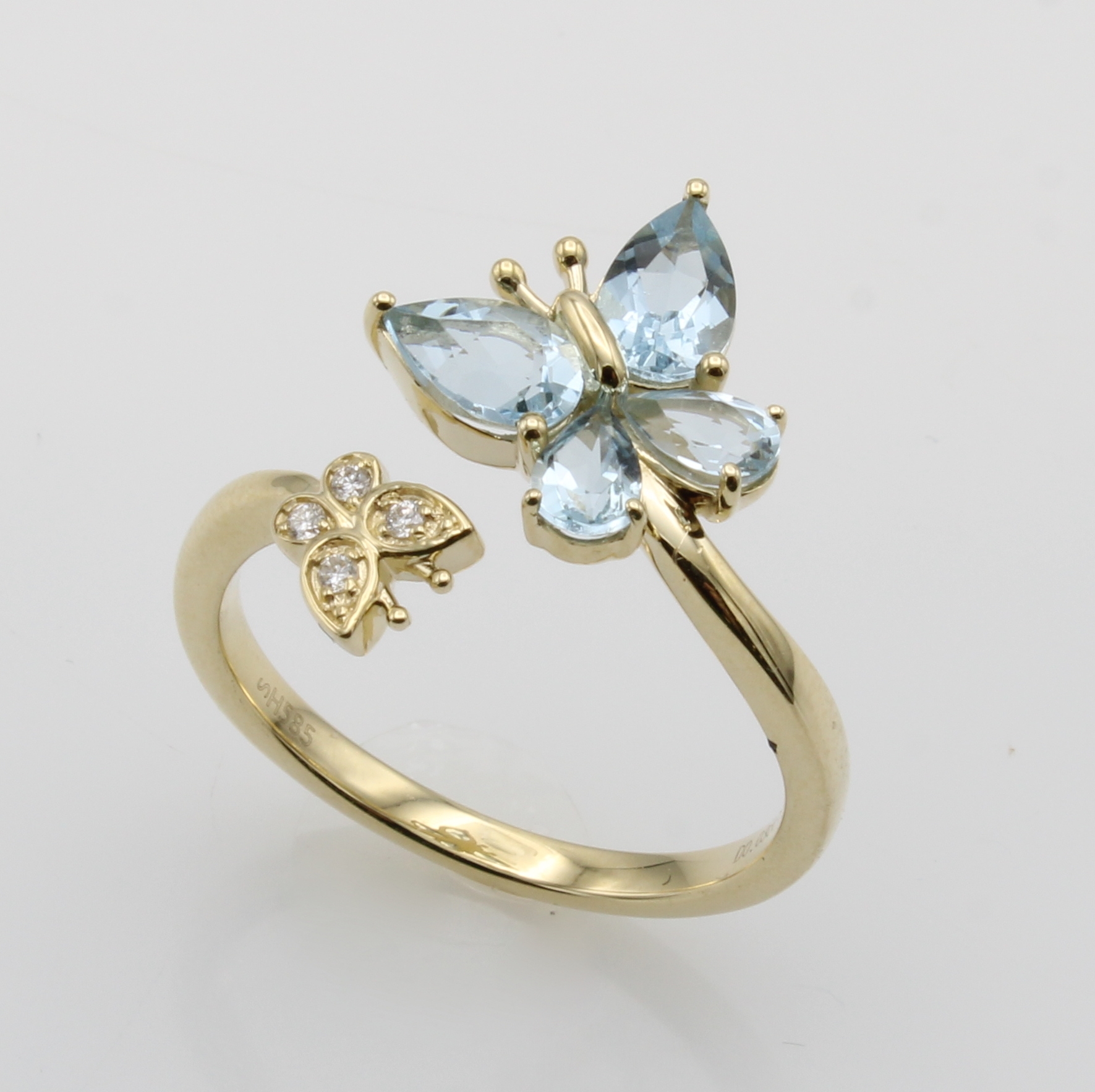 Image 27156635 - Ring ´Schmetterlinge´ mit Aquamarinen und Brillanten, GG 585/000, 4 Aquamarine zus. ca. ...