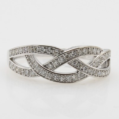 27156628a - Ring mit Brillanten, WG 585/000, 56 Brill. zus. ca. 0.33 ct feines Weiß /vs, RW ca. 55 ...
