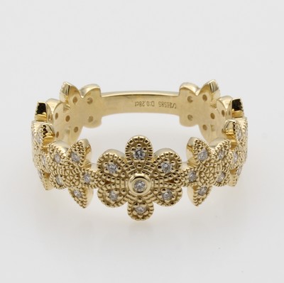 27156633a - Ring mit Brillanten, GG 585/000, 47 Brill. zus. ca. 0.28 ct feines Weiß/vs-si in ...