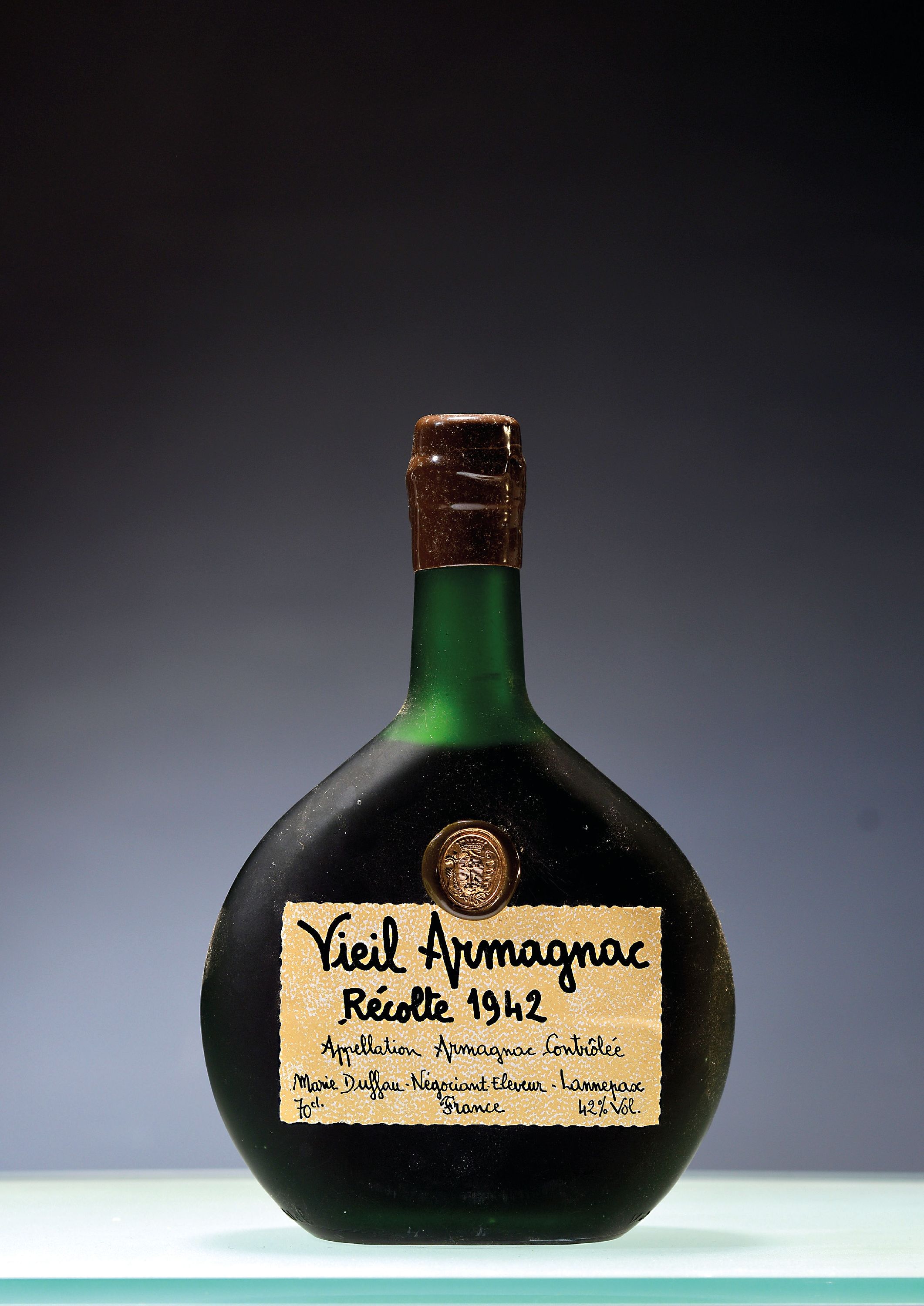 Image 27156793 - 1 Flasche 1942 Marie Duffau Vieil Armagnac, ca. 70cl, 42%Vol., in orig. Holzschuber