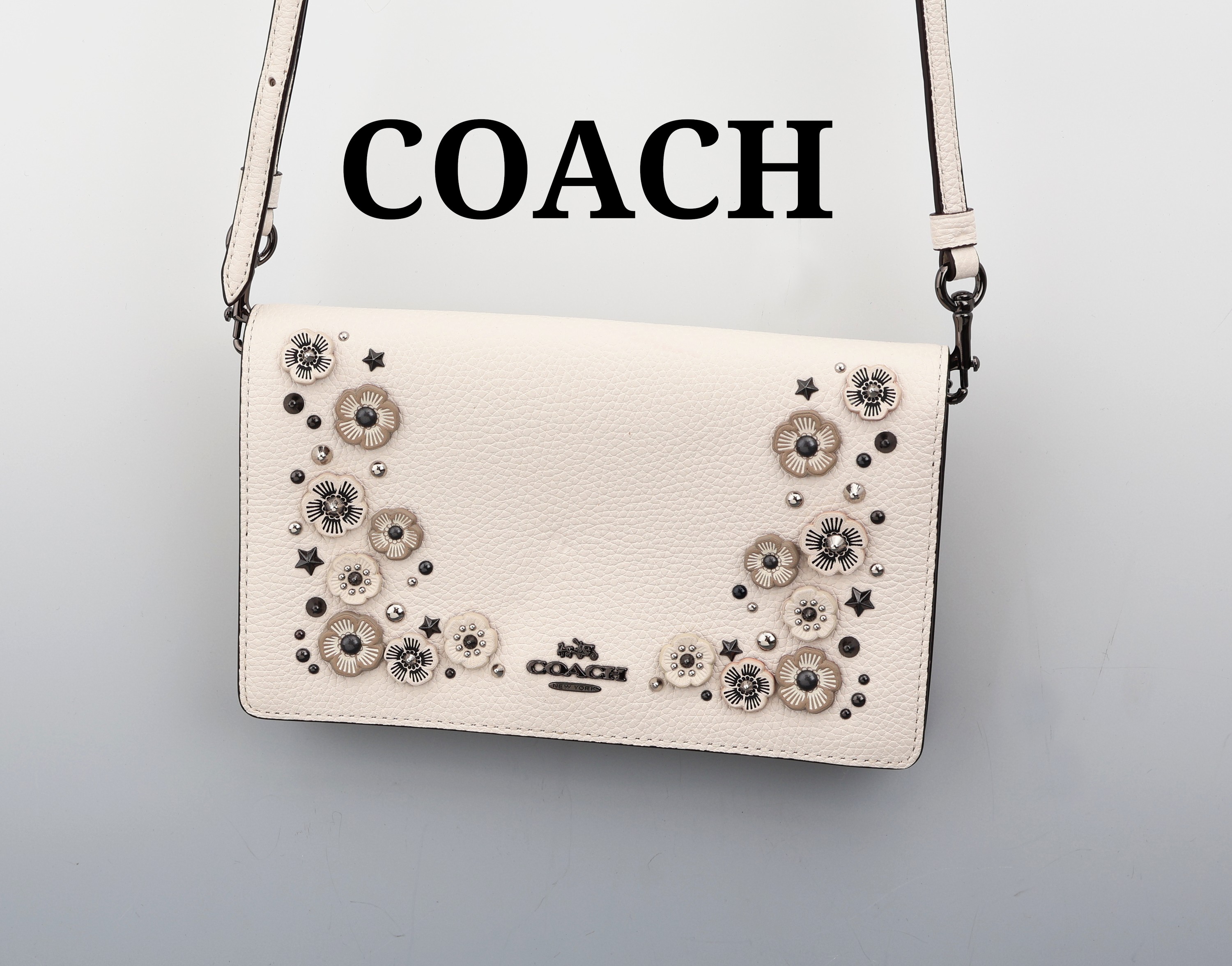 Image 27156795 - COACH Clutch, ´Small Tea Rose Applique Clutch´, New York, weißes/kalkfarb. Leder, ...