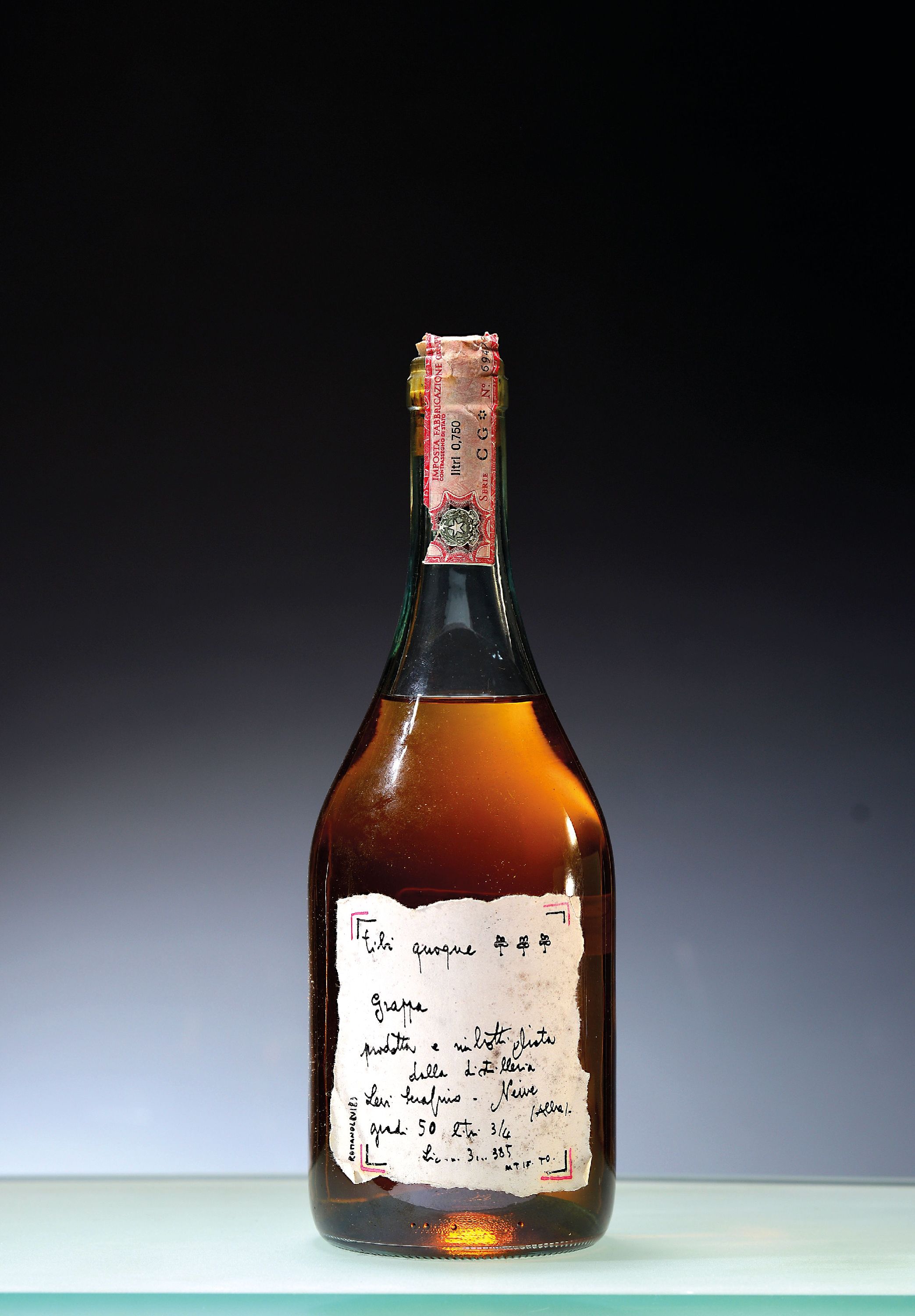 Image 27156808 - 1 Flasche Grappa Tibi Quoque, Destilleria Levi Serafino, Nieve, um 1990, ca. 75cl
