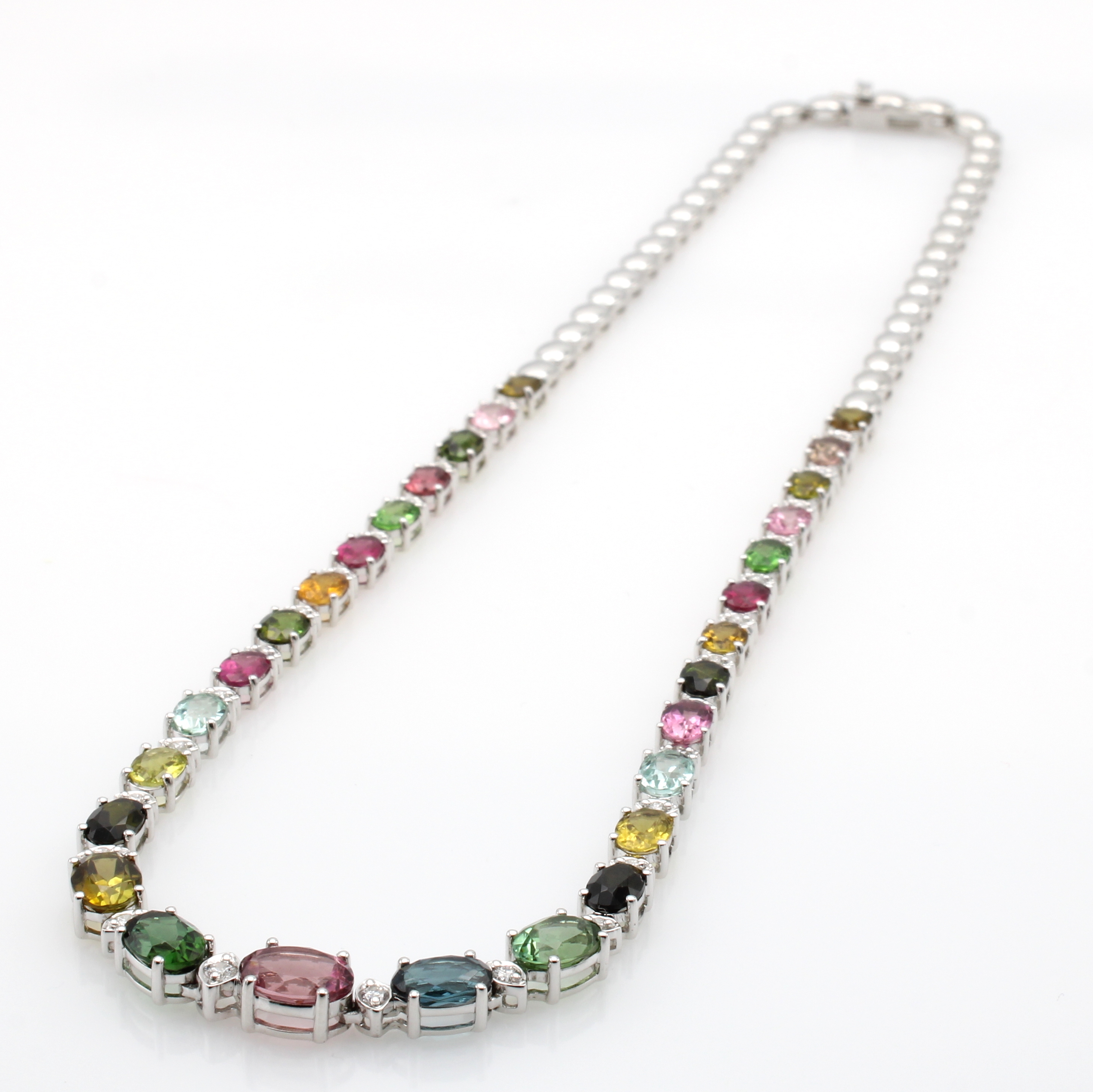 Image 27156985 - Collier mit Turmalinen und Brillanten, WG 750/000, 27 Brill. zus. ca. 0.51 ct feines ...