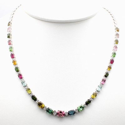 27156985b - Collier mit Turmalinen und Brillanten, WG 750/000, 27 Brill. zus. ca. 0.51 ct feines ...