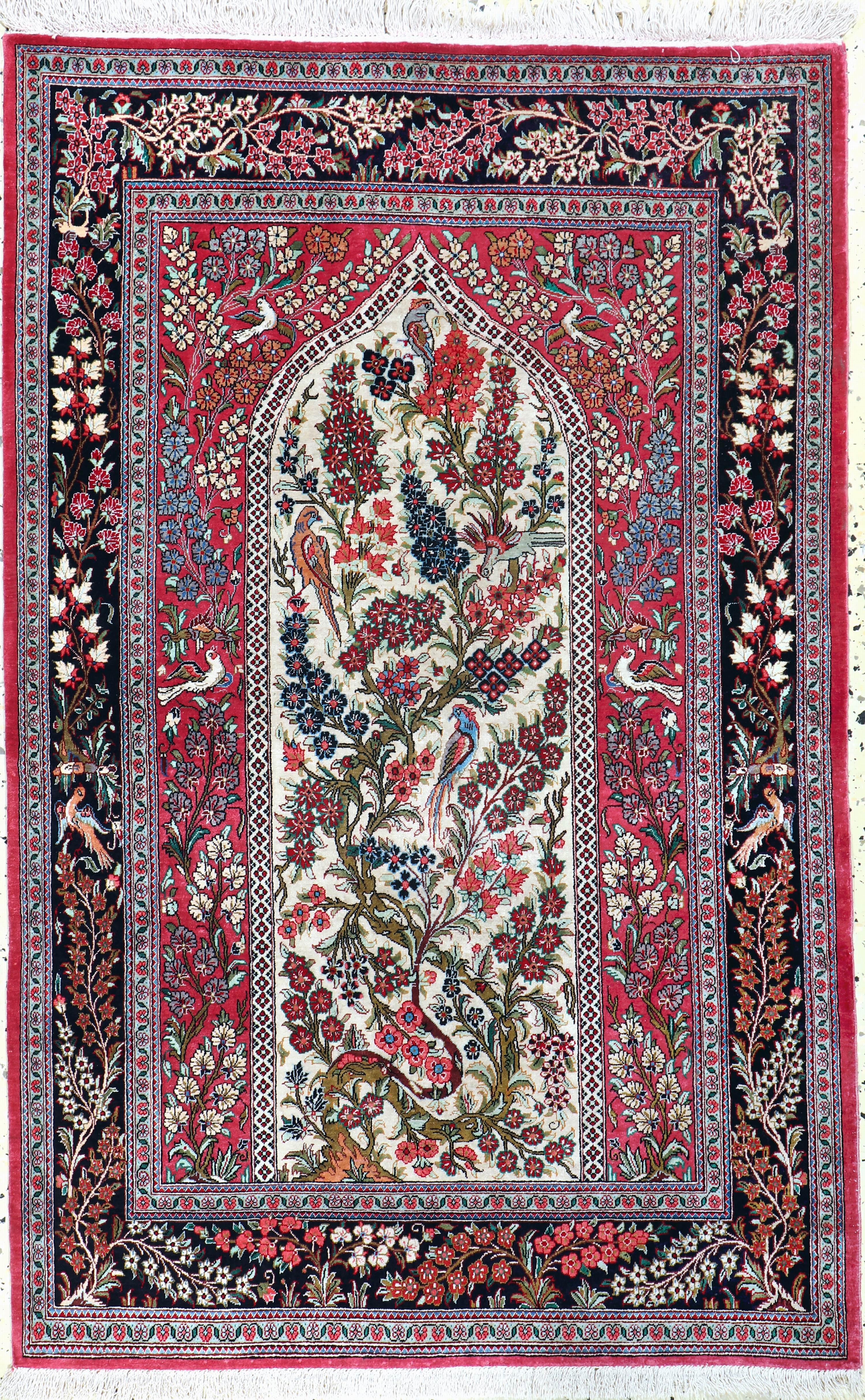 Image 27157330 - Ghom Seide fein, Persien, Ende 20.Jhd, reine Naturseide, ca. 127 x 81 cm, ...