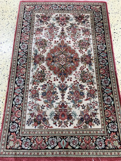 27157334c - Ghom Seide fein, Persien, Ende 20.Jhd, reine Naturseide, ca. 125 x 77 cm, ...