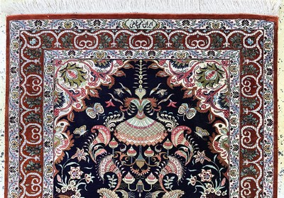 27157335a - Ghom Seide fein signiert, Persien, Ende 20.Jhd, reine Naturseide, ca. 124 x 79 cm, EHZ: ...