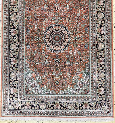 27157339c - Hereke Seide fein, China, Ende 20.Jhd, reine Naturseide, ca. 187 x 78 cm, ca. 1,0 Mio. ...