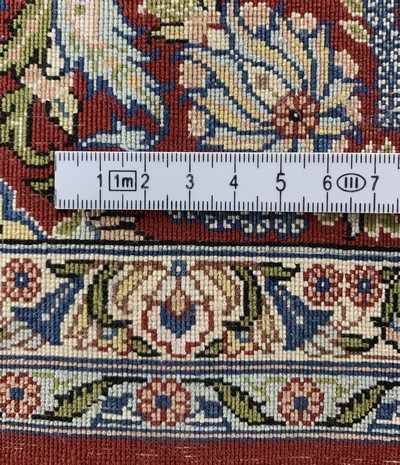 27157352h - Hereke Seide fein, China, Ende 20.Jhd, reine Naturseide, ca. 155 x 108 cm, ca. 1,0 Mio. ...