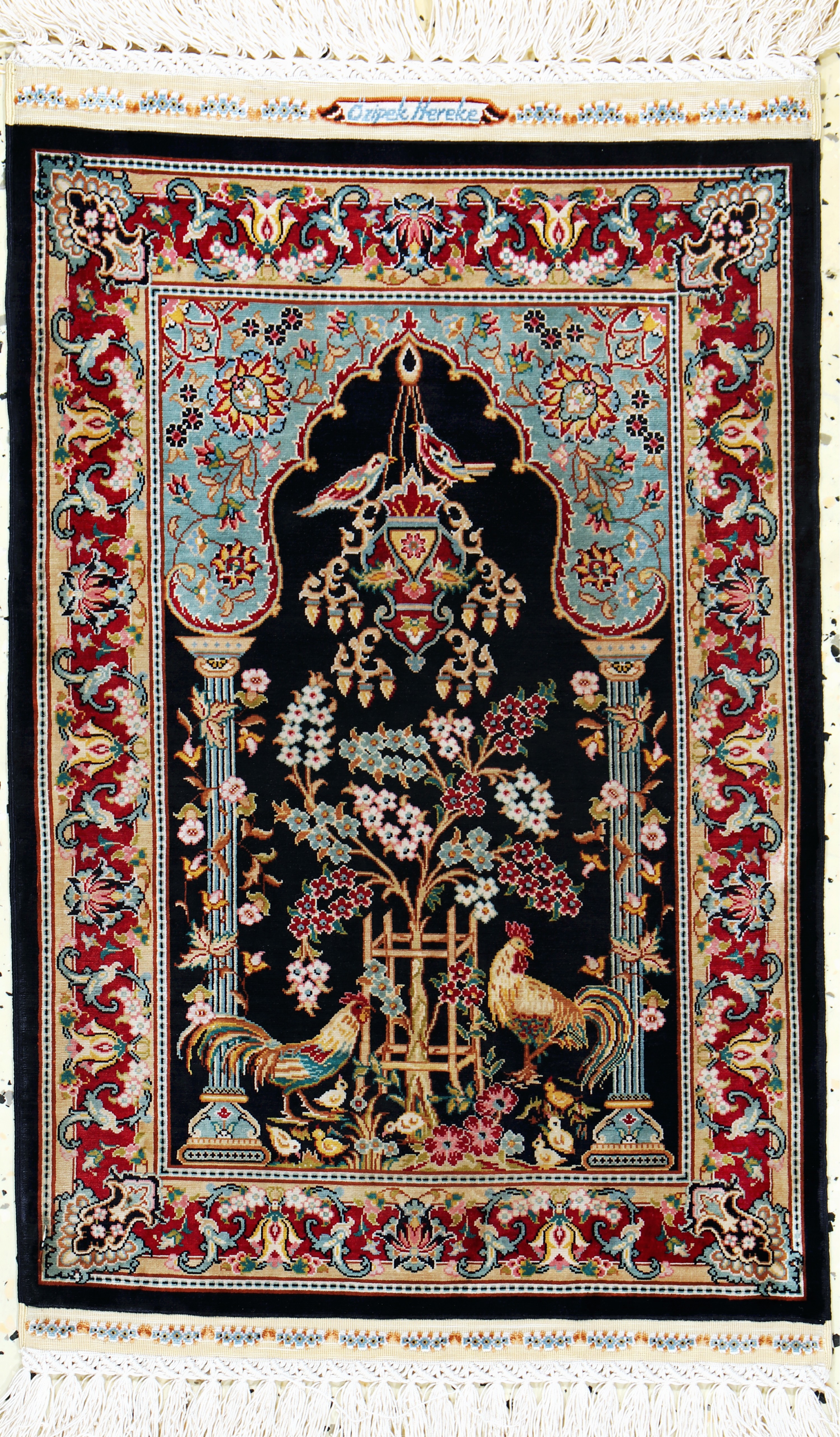 Image 27160858 - Hereke silk very fine, Turkey, signed#´Özipek #´, late 20th century, pure natural silk, ...