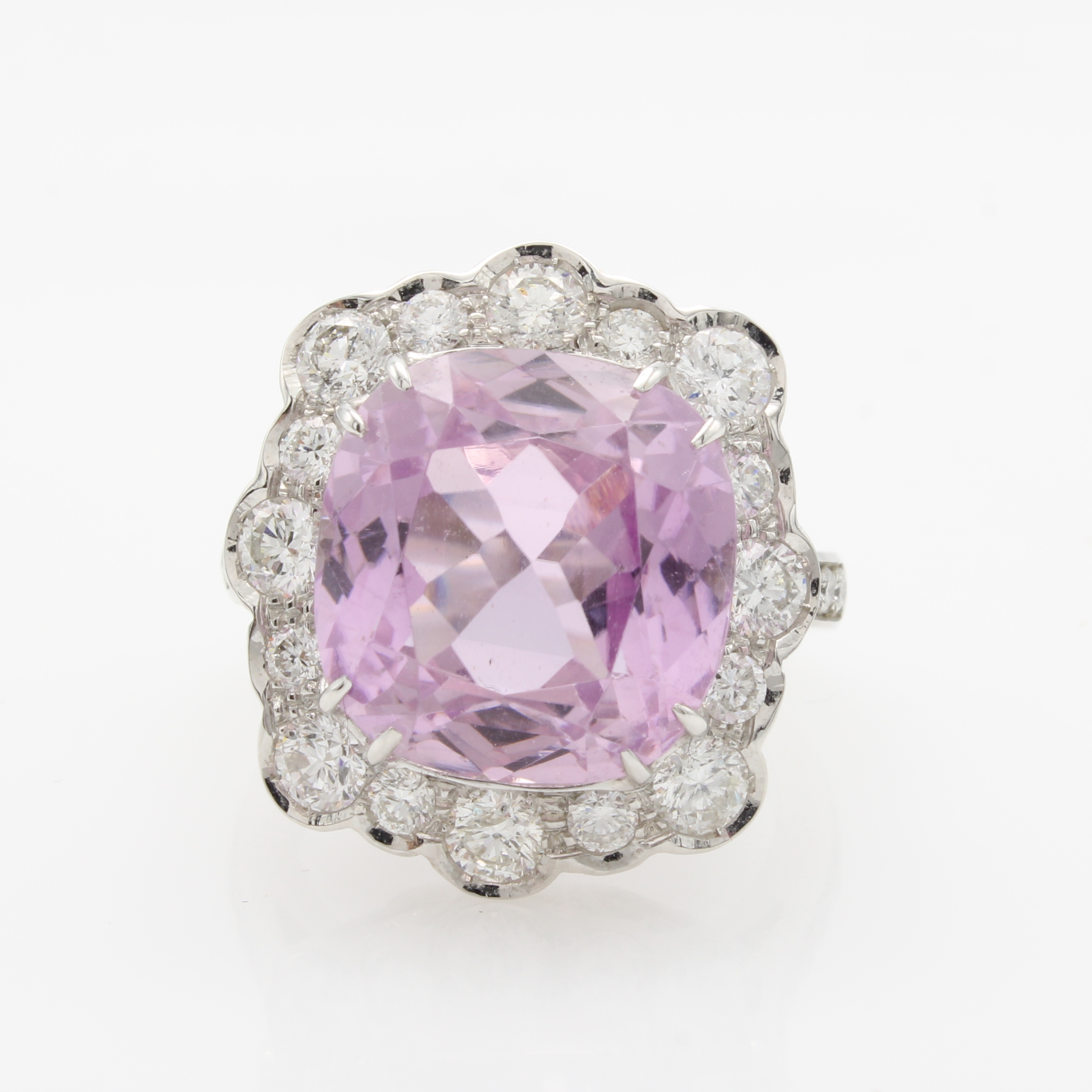 Image 27160862 - Ring mit Kunzit und Brillanten, WG 750/000, vierck., rosa Kunzit ca. 15,40 ct u. Brill. ...
