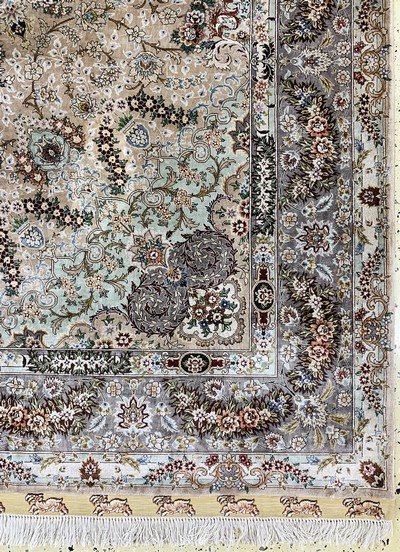27160859a - Seiden Täbriz fein, China, Ende 20.Jhd, reine Naturseide, ca. 244 x 170 cm, EHZ: 1-2 ...