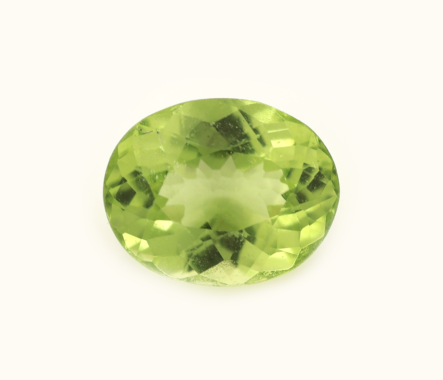 Image 27161328 - Loser Peridot, ca. 1.08 ct, ovalfacett., schöne intensive Farbe Schätzpreis: 120, - EUR