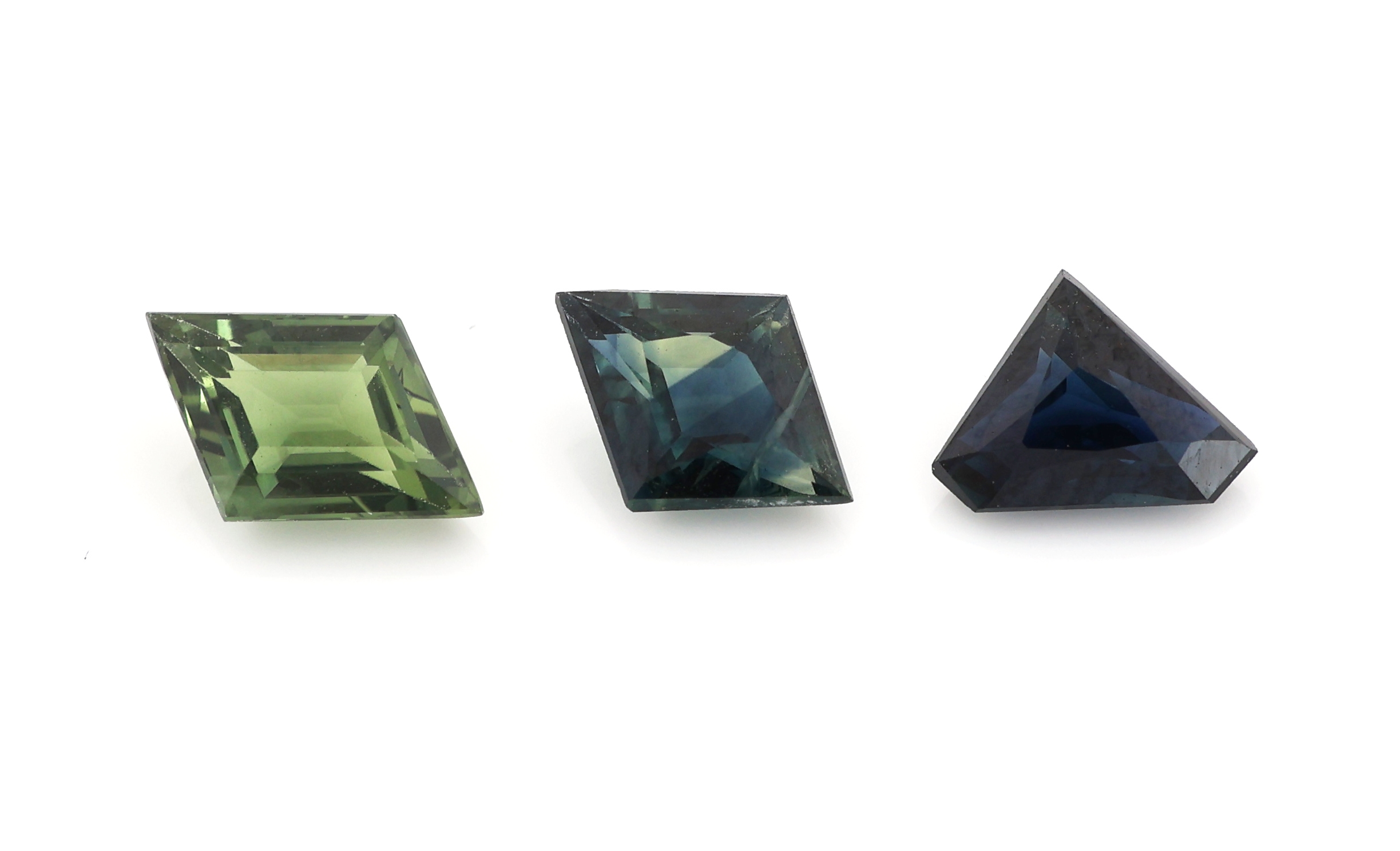 Image 27161333 - Lot 3 lose Saphire, zus. ca. 1.47 ct, versch. Schliffformen und Farben Schätzpreis: 160, ...
