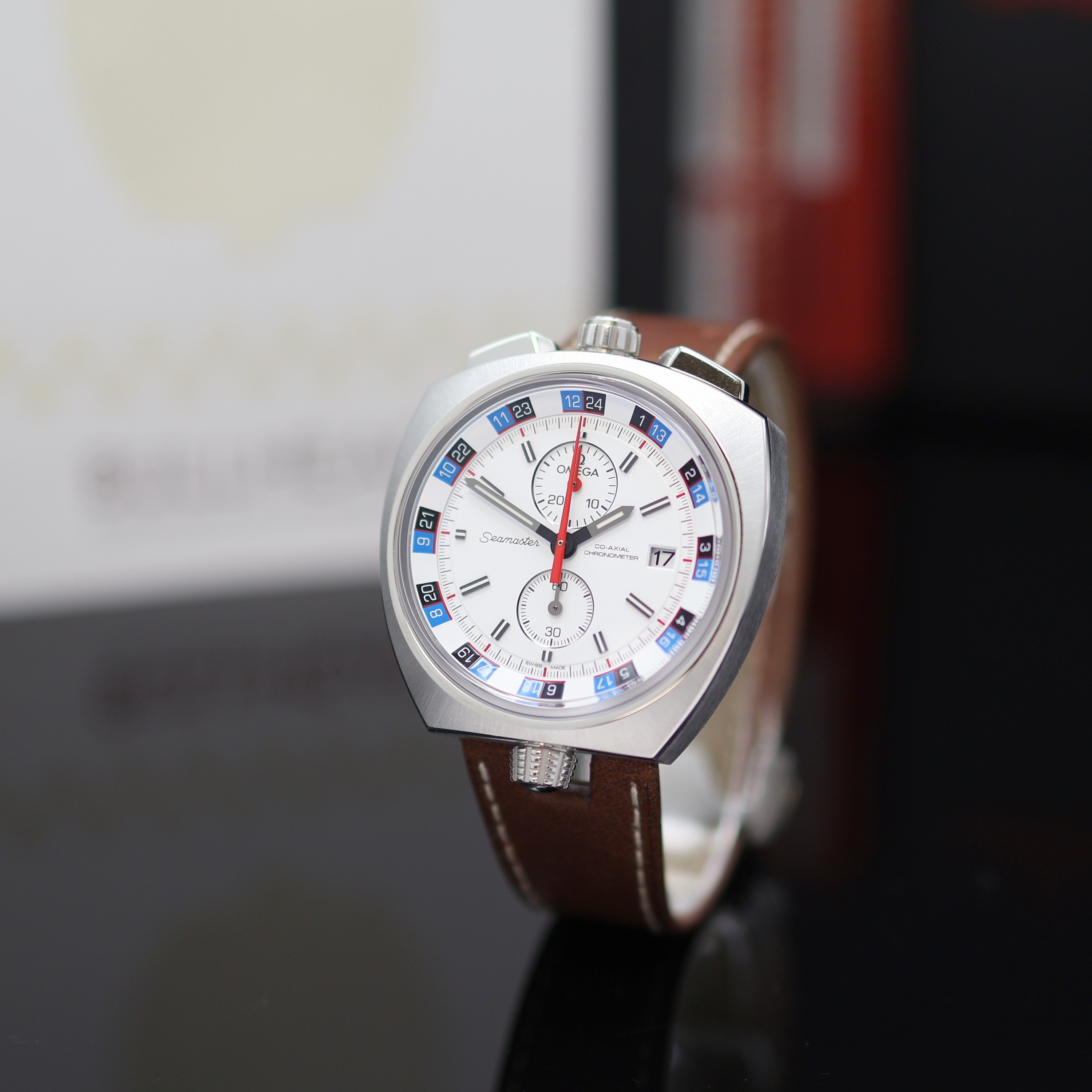 Image 27161353 - OMEGA Seamaster Bullhead seltener, auf 669 Stück limitierter Armbandchronograph Referenz ...