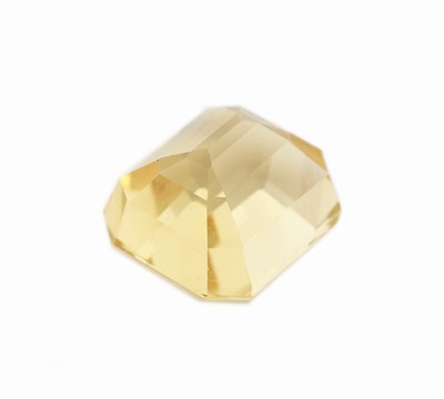 27161316a - Loser Skapolith, ca. 2.40 ct, oktagonaler Treppenschliff Schätzpreis: 200, - EUR