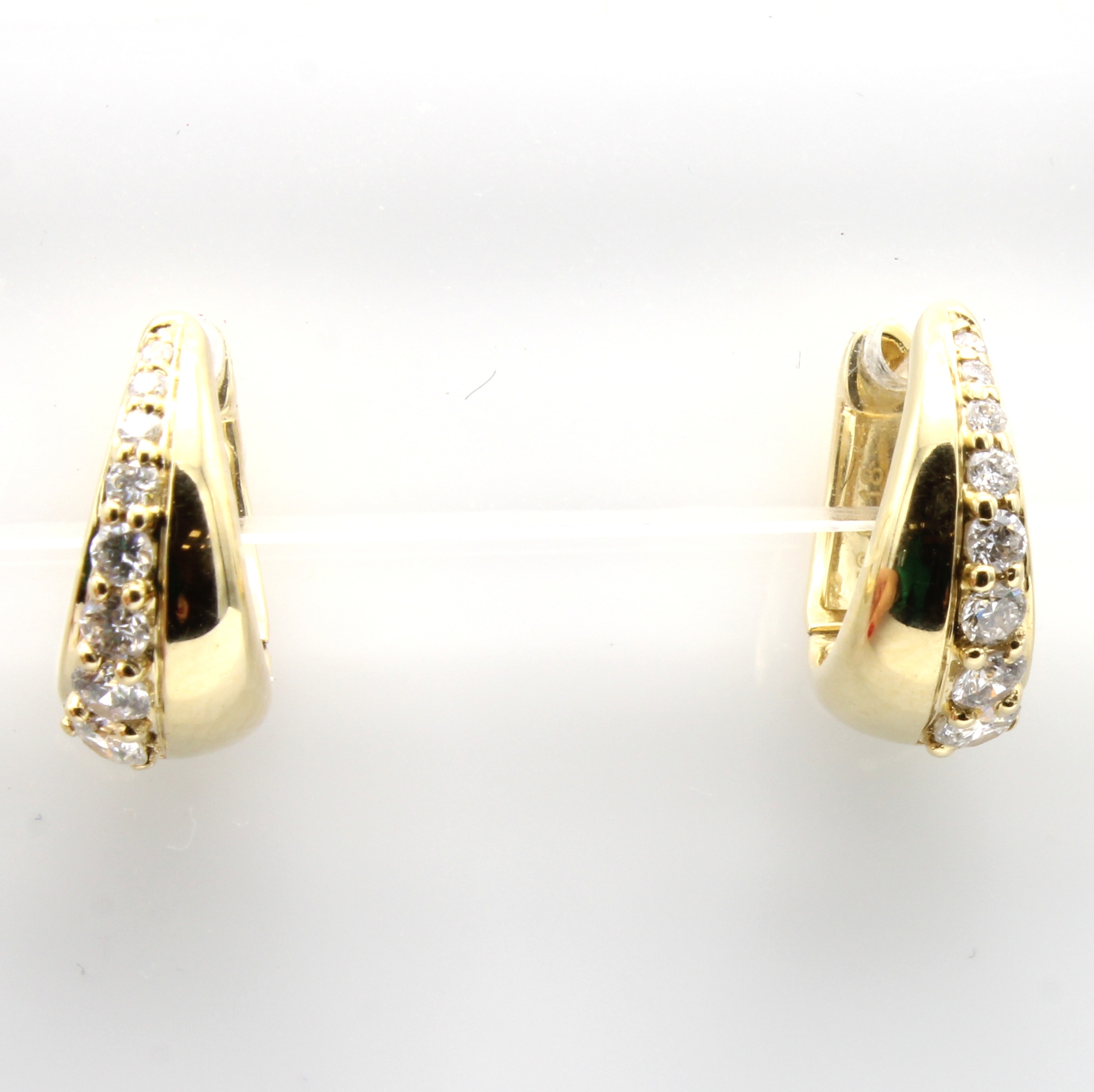 Image 27161514 - Paar Creolen mit Brillanten, GG 750/000, 16 Brill. zus. ca. 0.36 ct Weiß/si ...