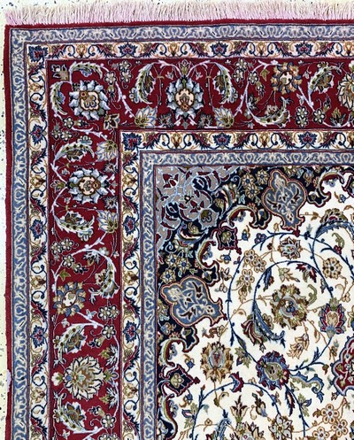 27163494d - Esfahan fein, Persien, Ende 20.Jhd., Korkwolle auf Seide, ca. 240 x 155 cm, EHZ: ...