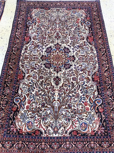 27163503c - 2 lots Rosenbidjar, Persien, Mitte 20.Jhd.,Korkwolle, ca. 177 x 110 cm, EHZ: 2, ...