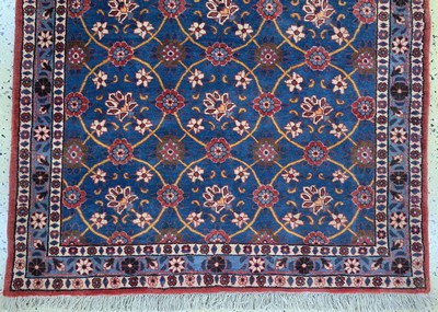 27163521b - Waramin, Persien, Ende 20.Jhd., Wolle auf Baumwolle, ca. 153 x 104 cm, EHZ: 2 ...