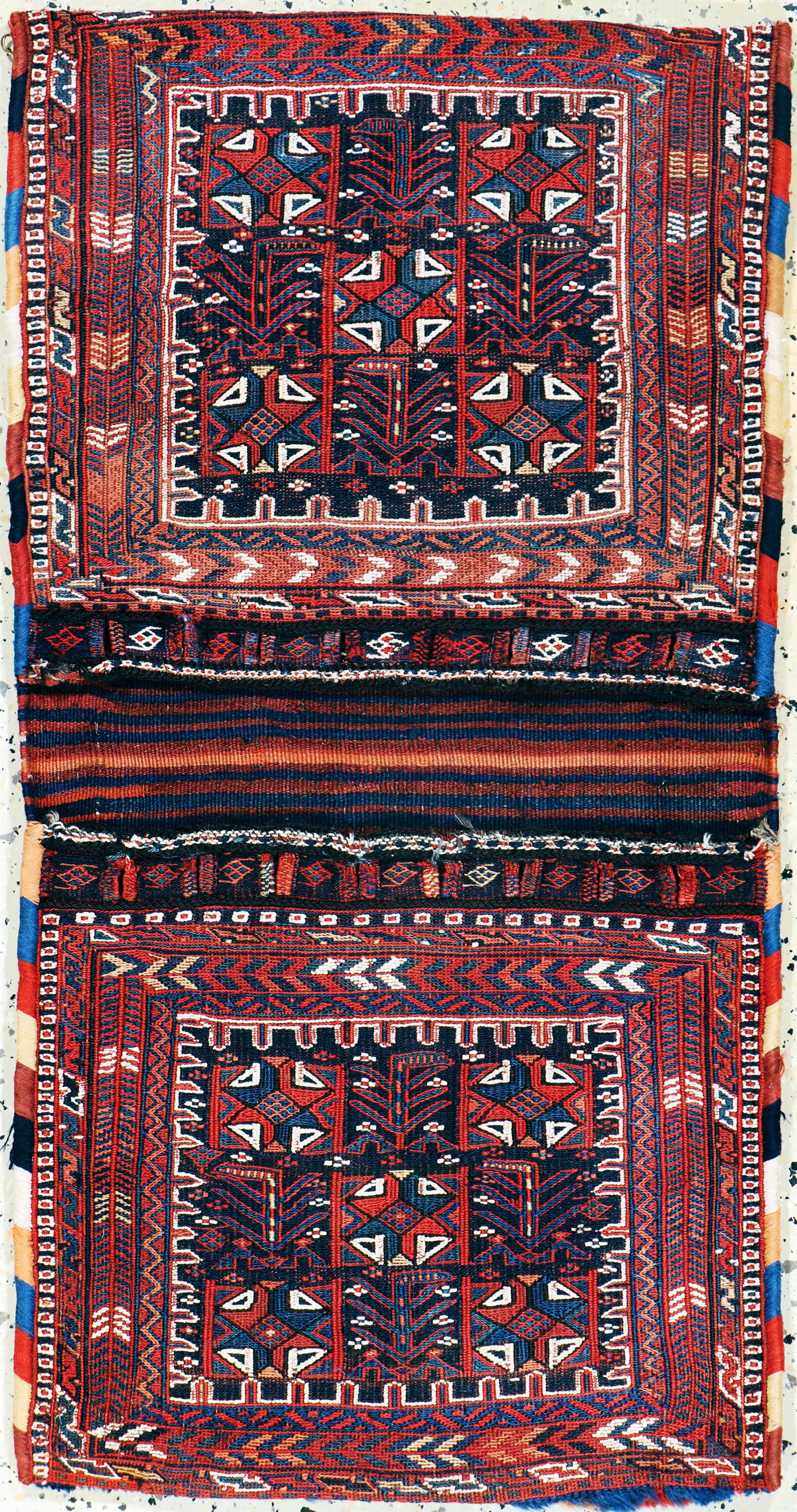 Image 27164032 - Afschar Doppelttasche, Persien, Anfang 20.Jhd, Wolle auf Wolle, ca. 110 x 58 cm, EHZ:2 ...