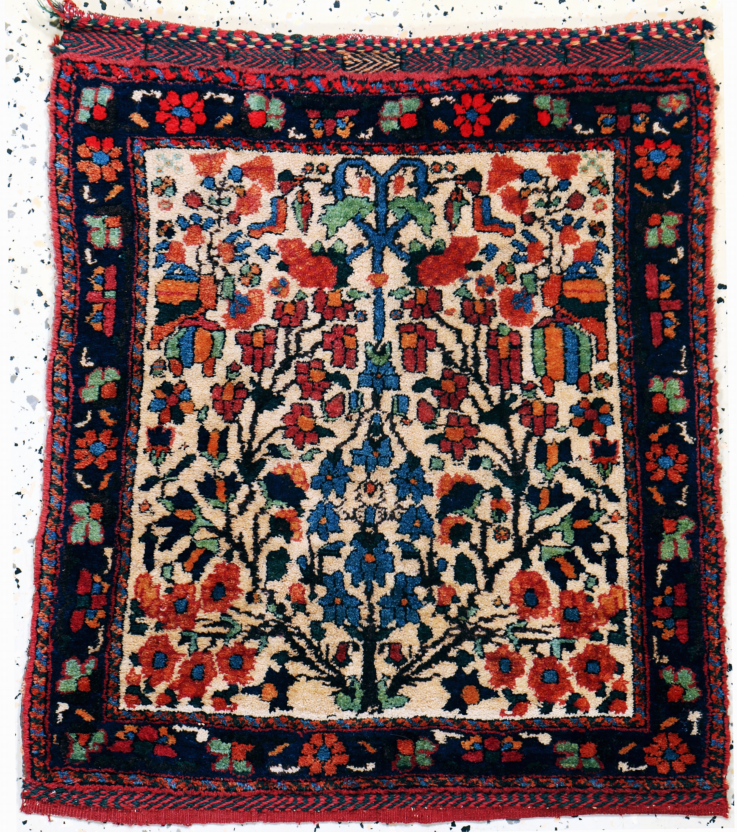 Image 27164088 - Afschar Taschenfront, Persien, um 1900, Wolle auf Baumwolle, ca. 63 x 57 cm, EHZ: 2 ...