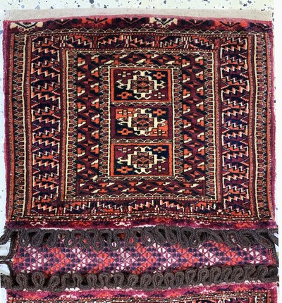 27164033a - Tekke double bag, Turkmenistan, around 1900, wool on wool, approx. 82 x 46 cm, condition: ...