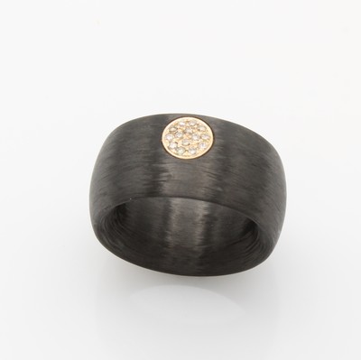 27164157a - Ring mit Brillanten, Carbon u. RoséG 750/000, Brill. kreisförm. gef. zus. ca. 0.14 ct ...