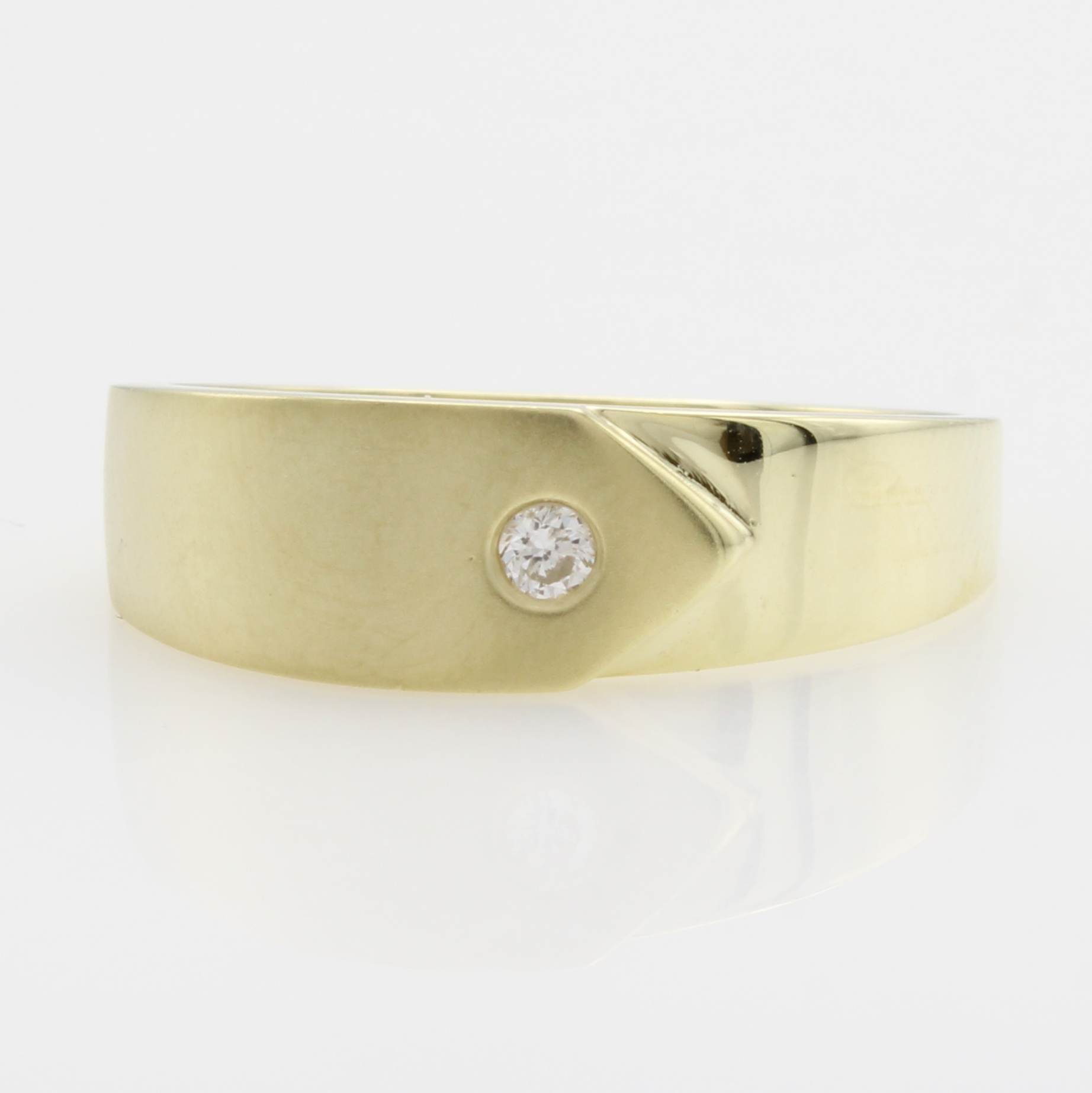 Image 27164262 - Herrenring mit Brillant, GG 585/000, z.T. matt., Brill. in Überwurf gef. ca. 0.05 ct ...
