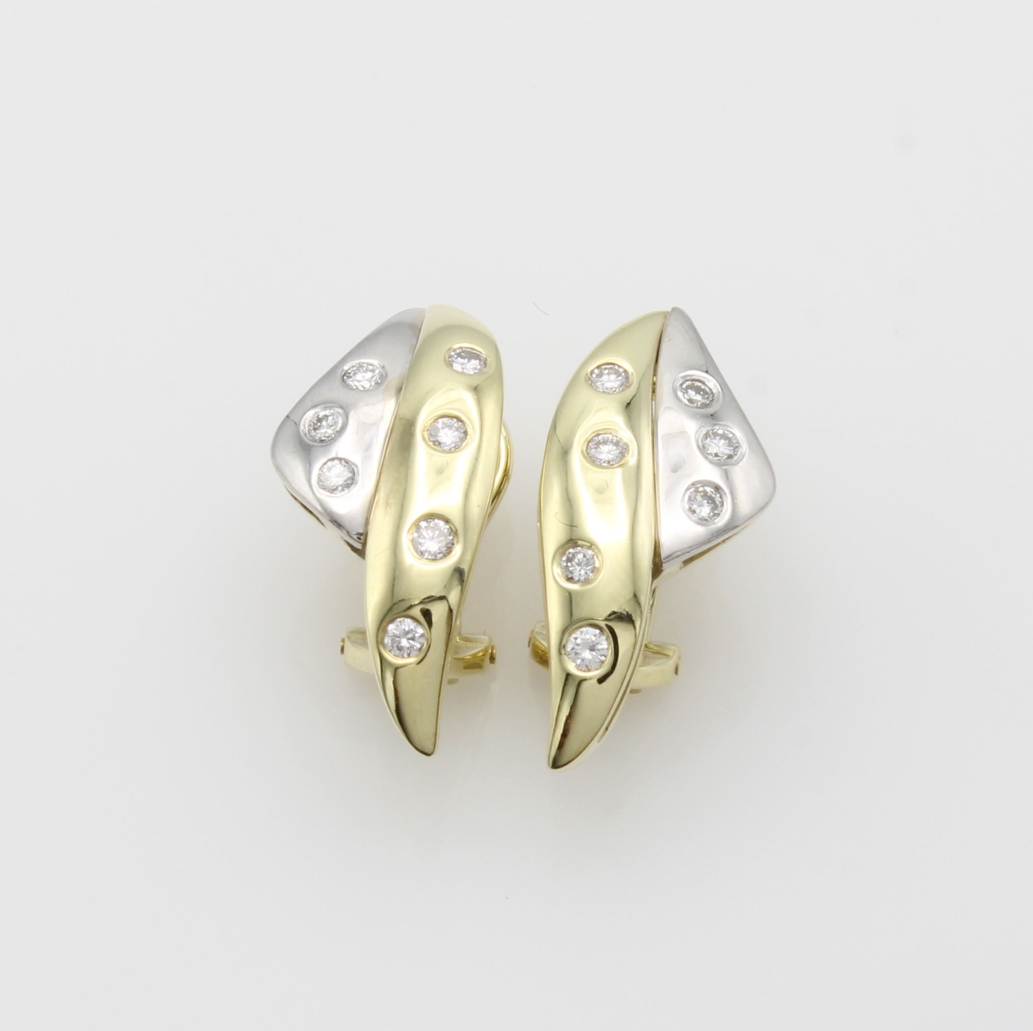 Image 27164304 - Paar Ohrstecker mit Brillanten, GG 585/000, 14 Brill. zus. ca. 0.38 ct Weiß/vs, m. ...