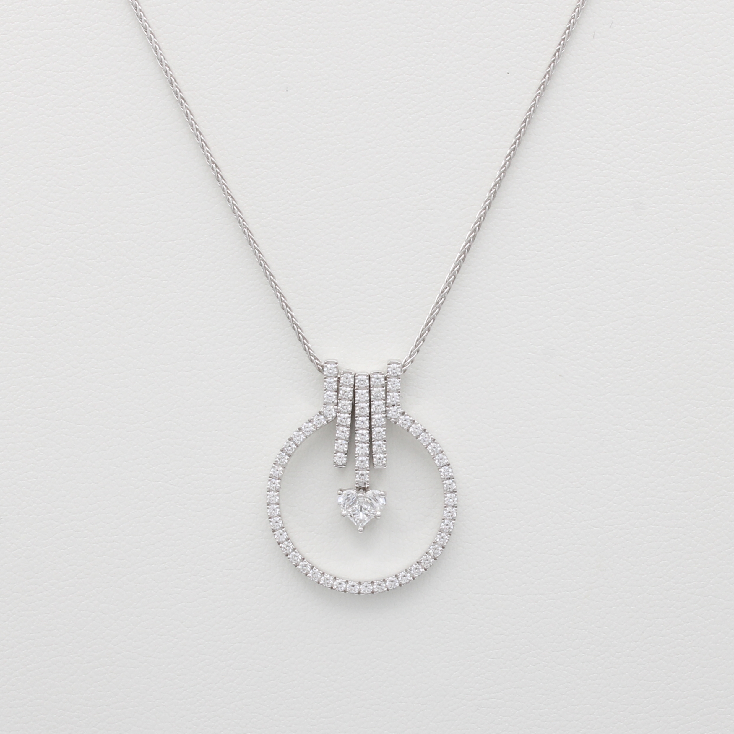 Image 27164339 - Anhänger mit Diamanten und Brillanten an Kette, WG 750/000, Diam. in versch. ...