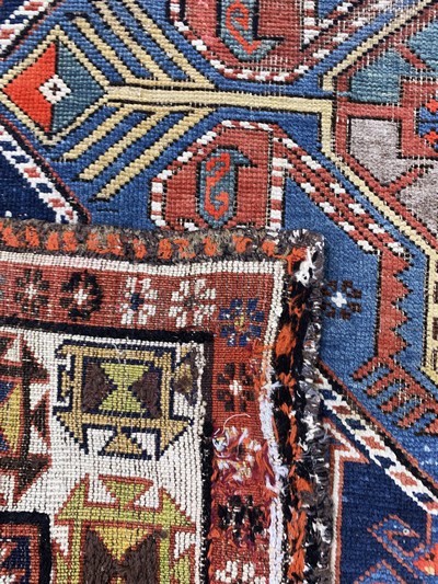 27165451f - ´Akstafa´Kazak antik, Kaukasus, 19.Jhd, Wolle auf Wolle, ca. 160 x 117 cm, EHZ: 2-3, ...