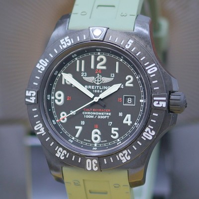 27168732a - BREITLING Colt Skyracer Herrenarmbanduhr Referenz X74320E4/BF87, quarz, Breitlight- ...
