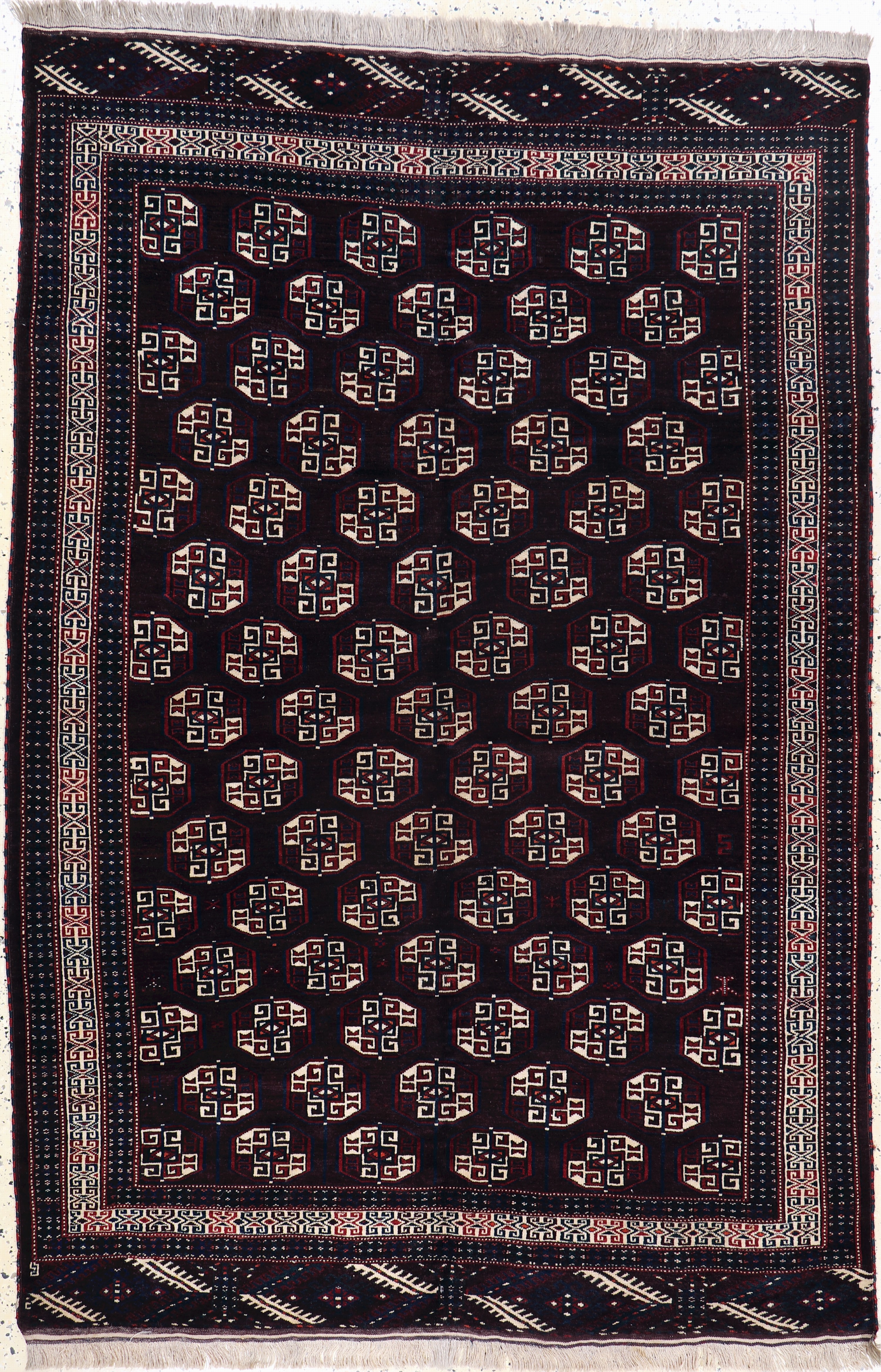 Image 27169043 - Yomud fein alt, Turkmenistan, Anfang 20.Jhd, Wolle auf Wolle, ca. 235 x 157 cm, EHZ: 2 ...