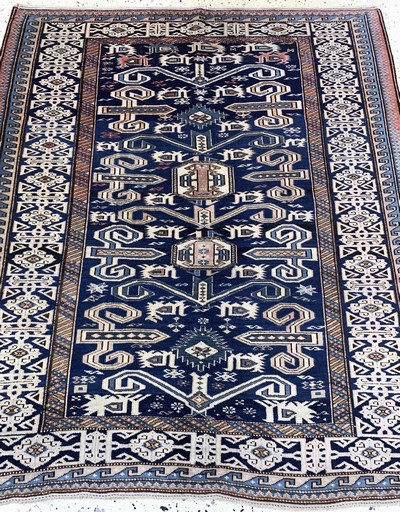 27169031d - Schirwan antik, Kaukasus, 19.Jhd, Wolle aufWolle, ca. 120 x 100 cm, EHZ: ...