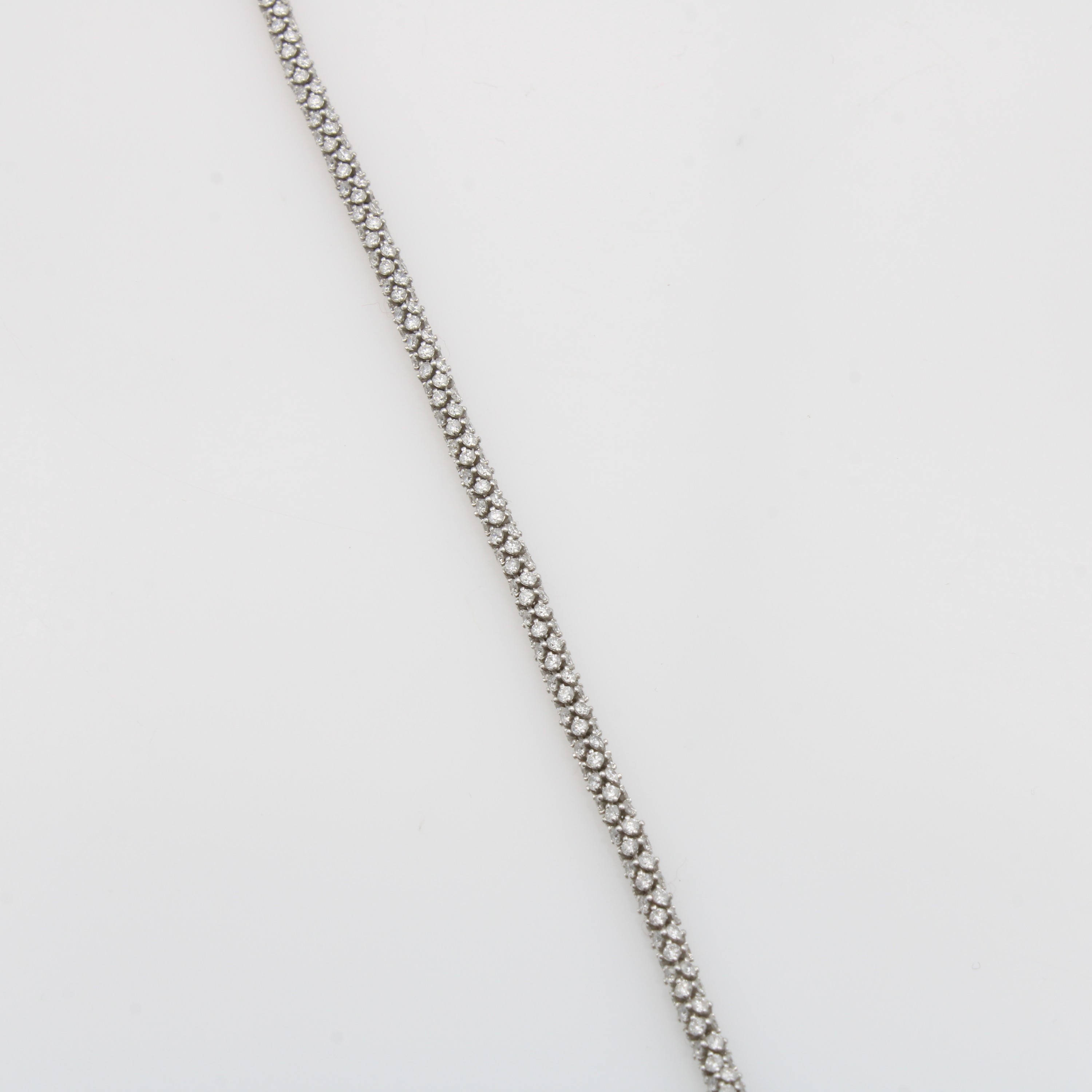 Image 27175248 - Brillantarmband, WG 750/000, angedeutetes Schlangenarmband, rundum bes. m. Brill. zus. ...
